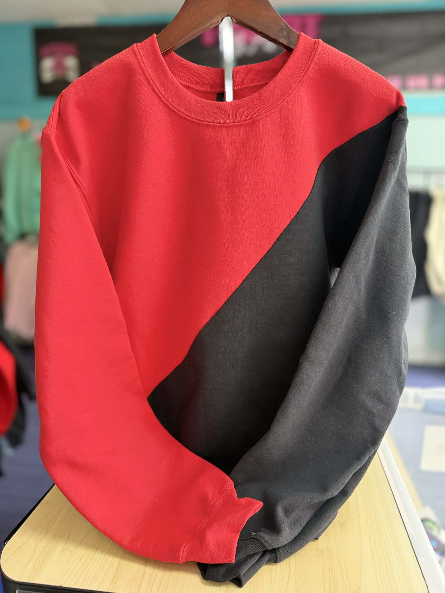 Gildan Splitcrew Crewneck - Image 4